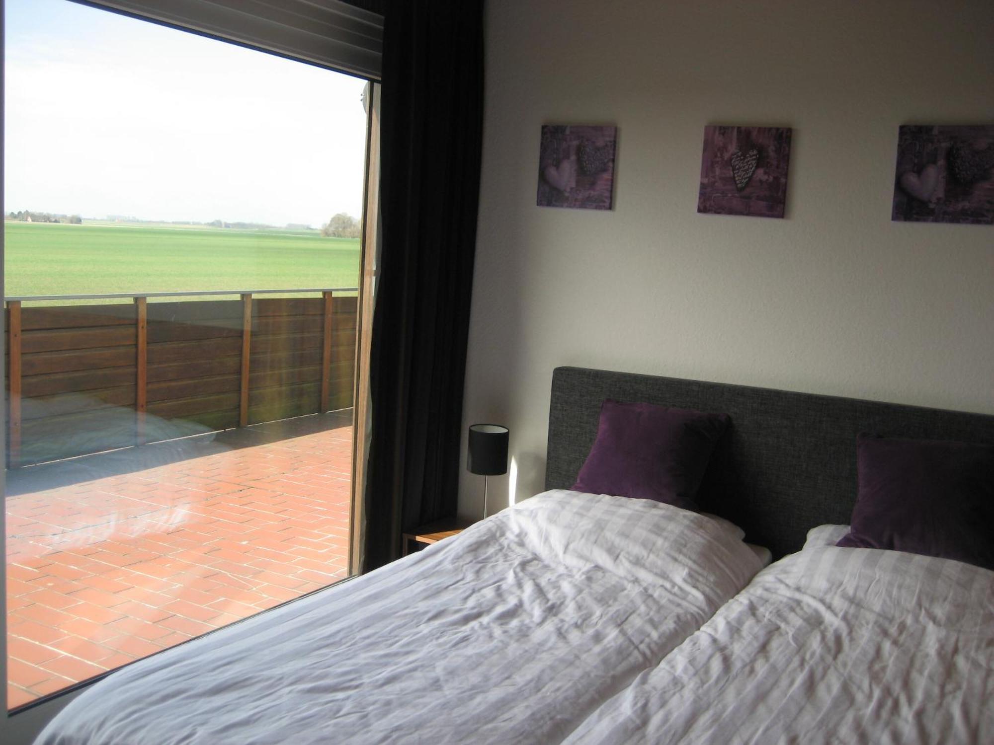 Bed & Breakfast Rheiderland Ditzumerverlaat Стая снимка